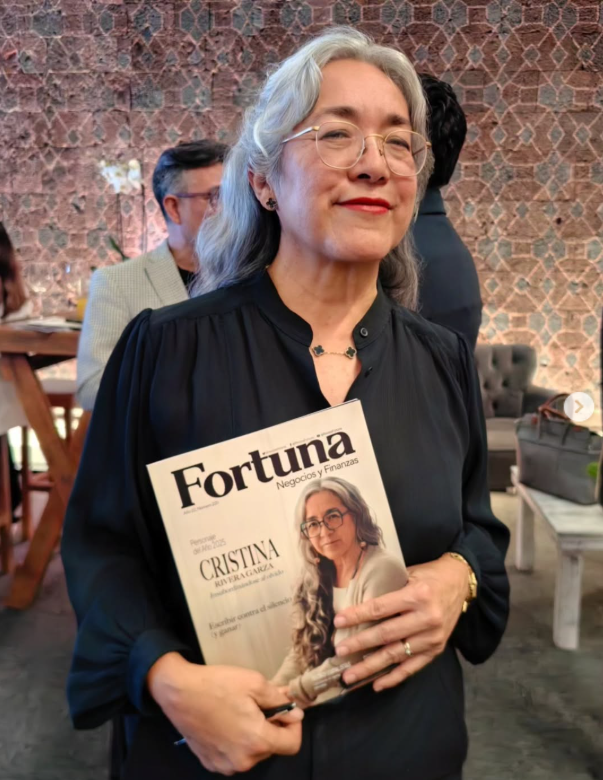 Portada de Revista Fortuna con Cristina Rivera Garza
